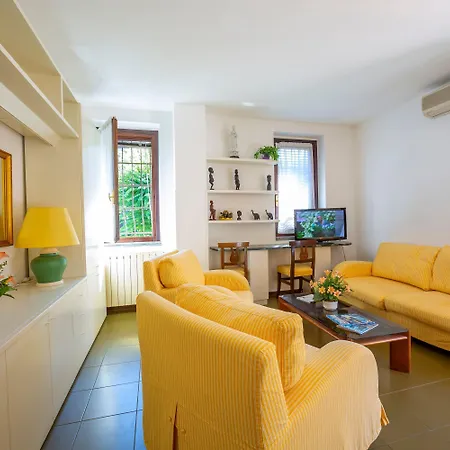 Gaya Center Apartment
