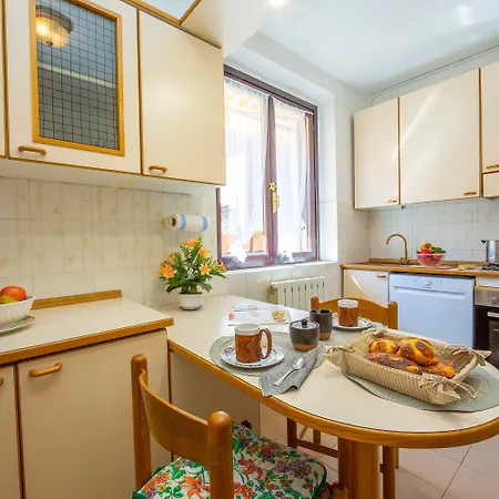 Apartment Gaya Center *